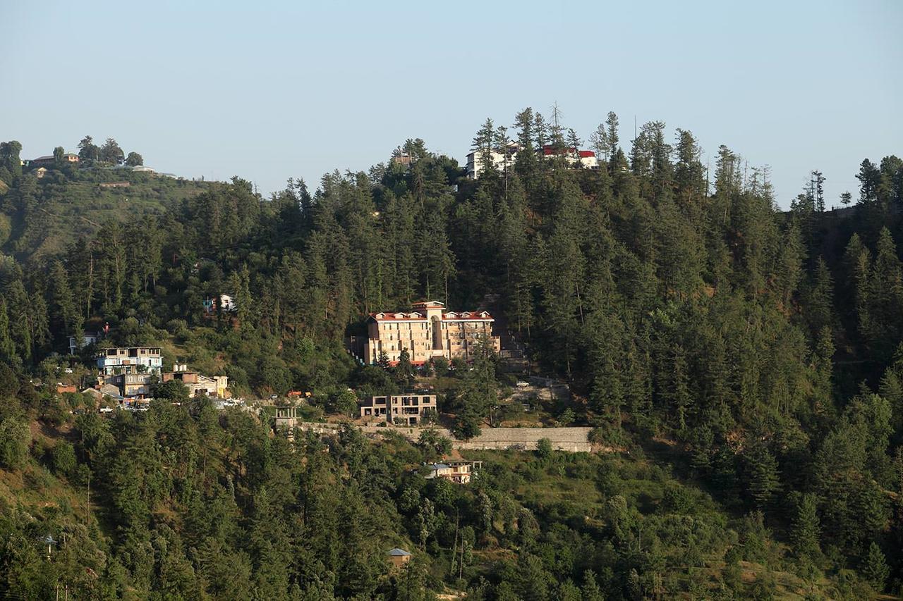 Hotel The Naldehra à Shimla Extérieur photo