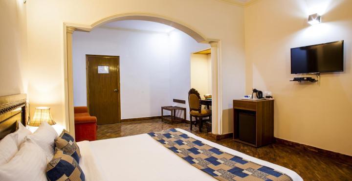 Hotel The Naldehra à Shimla Extérieur photo